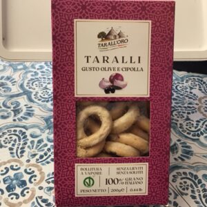 Taralli olive, garlic onion